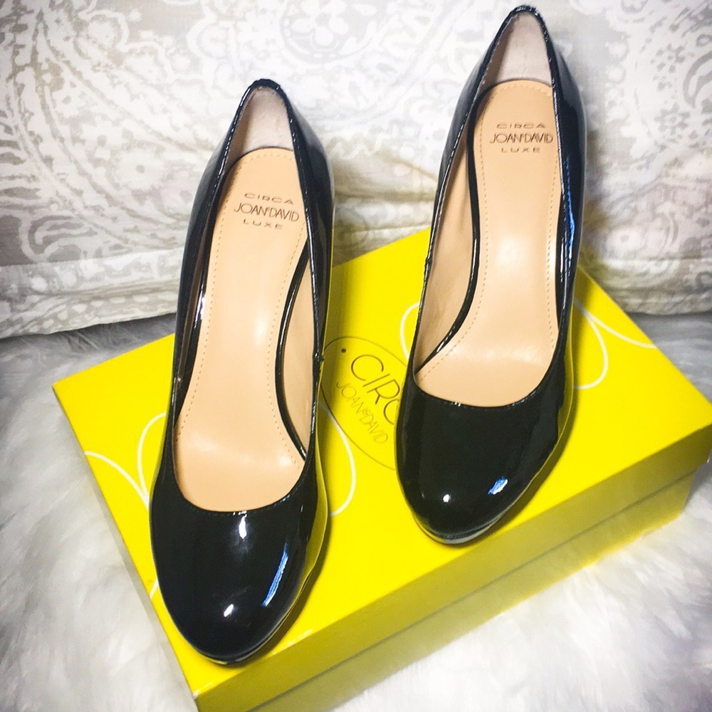 CIRCA JOAN & DAVID Luxe CJ Pearly Platform Heels